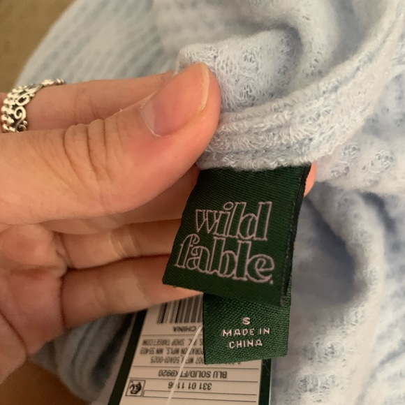 Brand new light  blue long sleeve with tie - Picture 4 of 6